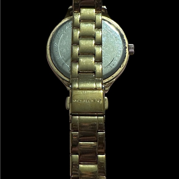 Micheal Kors Gold watch with Diamond Accent Dial - Picture 3 of 4